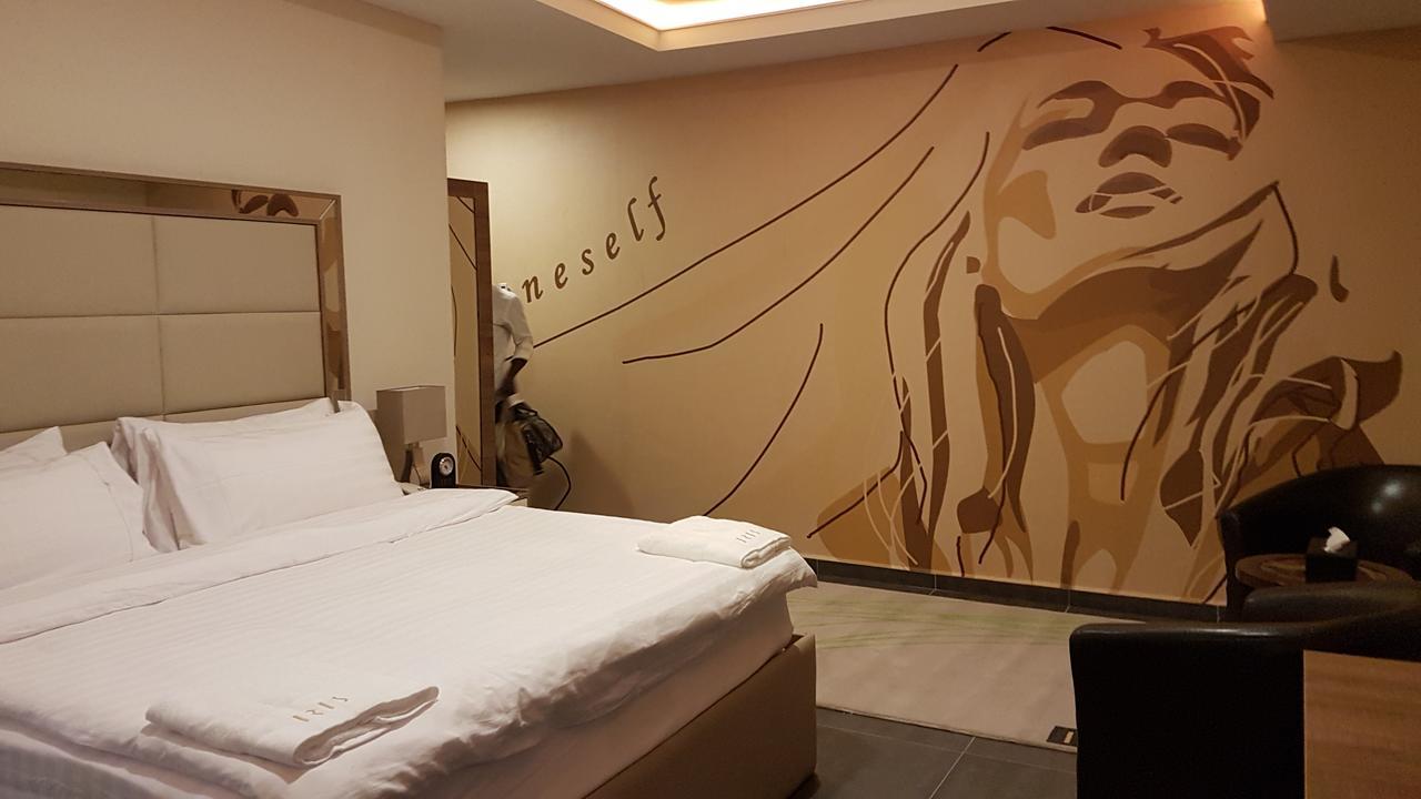 Iris Hotel Wuse 2 Abuja Exterior photo